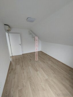 Pronájem podkrovního bytu 3+kk,90 m2,Zlín - 9