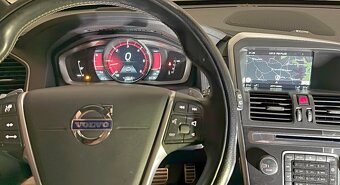Volvo XC60 R-DESIGN, skvělá výbava - 9