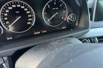 BMW X5 3.0D rok 2014 - 9
