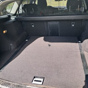 Toyota Avensis T27 kombi 2,0 D – 4D 105 kW - 9