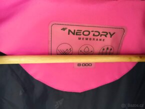 Zimní značková lyžařská bunda zn. 4F - vel. 152 - téměř nová - 9