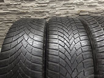 17" Originál VW Gavia 5x112 zimni pneu 5-7mm - 9