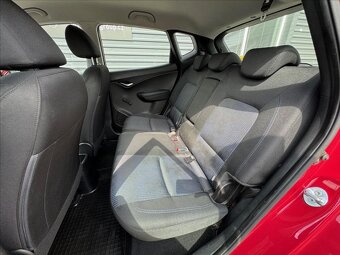 Hyundai ix20 1,4 (2013) - 9