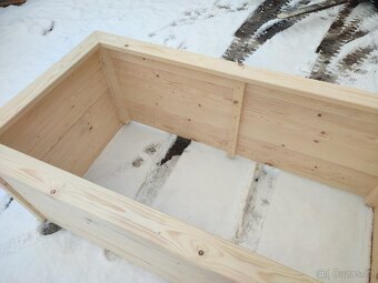 Masivní vyvýšený záhon - 9