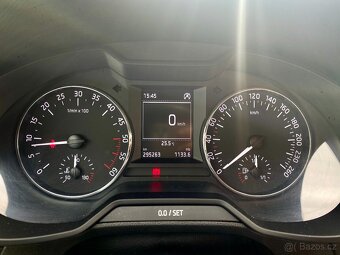 Škoda Octavia 1.6TDI 4x4 tažné, kessy, tempomat, výhřev - 9