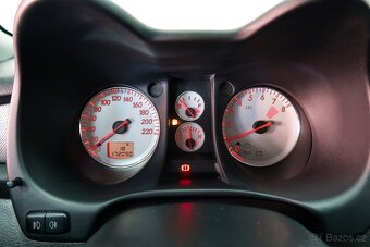 Mitsubishi Outlander 2.0i 100kW, 1. MAJITEL, TAŽNÉ,SERVISKA - 9