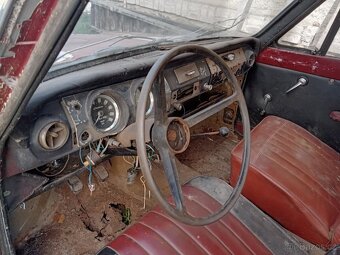 Ford Cortina - 9