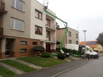 Pronájem přípojných plošin 12 a 17 metrů,7 dní v týdnu - 9