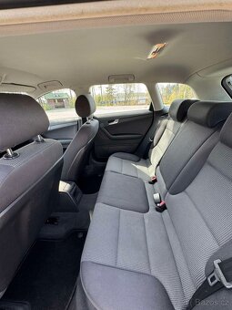 AUDI A3, 1,6 Sportback, rok 2006 - 9