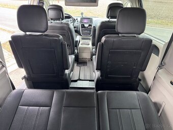 Lancia Voyager 3,6 DVD Gold RT Nový model 2012 - 9