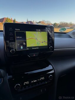 Toyota Yaris Cross 4x2 1.5 Hybrid Elegant- 15.000 km - 9