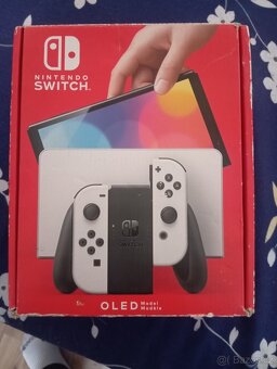 Prodám PlayStation 4 +volant+ Nintendo switch oled - 9