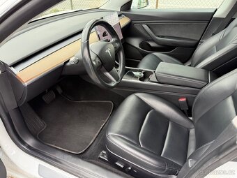 Tesla Model 3 - 9