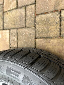 Sada zimních pneumatik i s disky : 225/55 R16 99H XL - 9