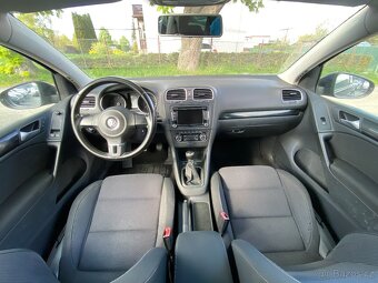 VW Golf 1.6 MPi Senzory,ALU,VýhřevSed - 9