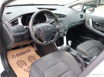 Kia Ceed HB 1.4CRDi 66kW ČR 1MAJITEL SERVISKA - 9