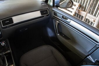 Volkswagen Touareg II 3.0V6 TDI BMT 4MOTION Mountain - 9