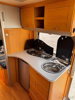Knaus Azur 500FU/MOVER/2005/4MÍSTA/1.500kg - 9