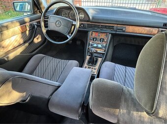 Mercedes-Benz W126 S 300SE - MANUÁL - 9