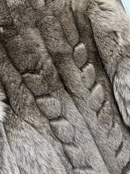 Luxusní kabát z pravé stříbrné lišky – Silver Fox – VEL. 48 - 9