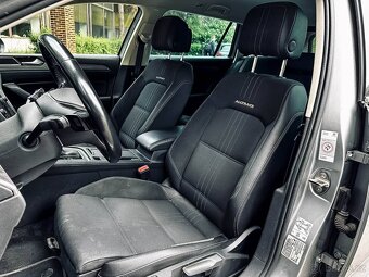 Volkswagen Passat Alltrack 2.0 TDI 4MOTION DSG Business - 9