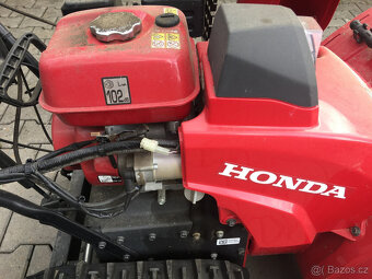 Letní akce Sněhová fréza Honda - pásová, elektr.startér - 9