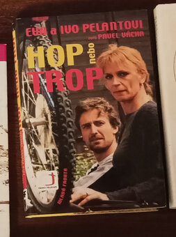Knihy o hercích a Náš film - 9