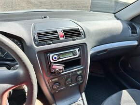 Škoda Octavia 1.9 TDI 77 KW KLIMA MANUÁL - 9