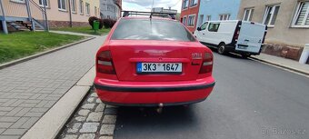 Škoda Octavia 1,6 benzin - 9