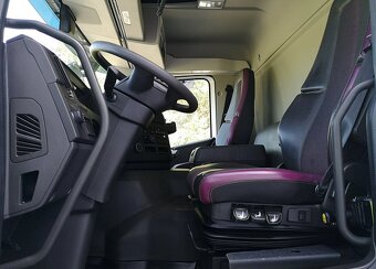 VOLVO FMX 460 8x4 - vanový sklápěč - 9