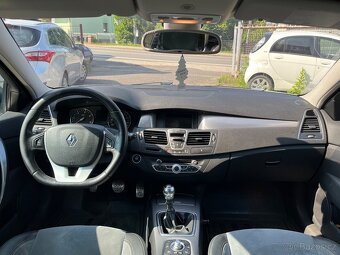 Renault Laguna 2.0 DCi, 110 kW, reg. 1/2013, 163 tis. km - 9