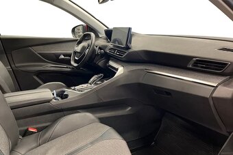 Peugeot 5008 BlueHDi 130 EAT ALLURE 7 míst rok 2021 - 9