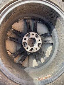 Celá BMW kola se zánovními zimáky - 9