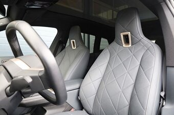 BMW iX M60 nebourané (č. B21) - 9