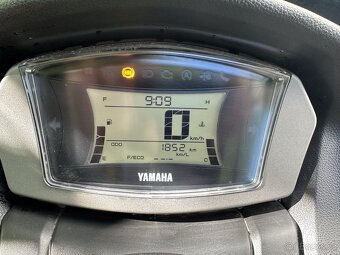 Yamaha NMax 125, červená, rok 2024 - 9