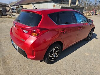 Toyota Auris 1.6 97kw 2014 ČR - 9