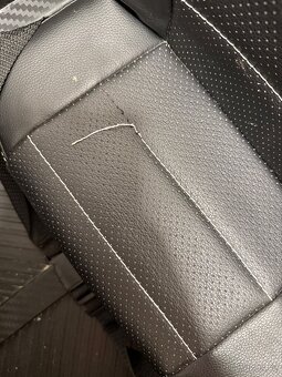 Dětské elektrické autíčko Mercedes AMG GTR - 9