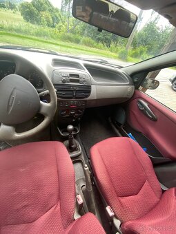 Fiat punto - 9