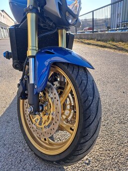 Honda hornet - 9