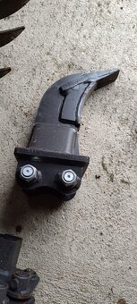 prodám příslušenství k minibagru - 9