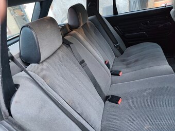 Bmw e30 318i touring - 9