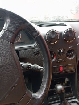 Alfa Romeo 145 Qv - 9