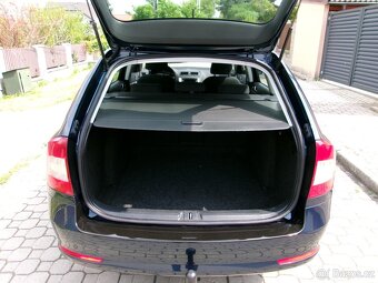 Škoda Octavia Combi 2,0 TDi NAVI ,KLIMA - 9