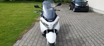 SUZUKI BURGMAN 125 - 9