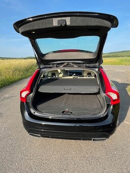 Volvo V60, 2.4 D6 AWD 158 kW PLUG-IN HYBRID - 9