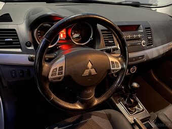 Mitsubishi Lancer 2.0D ,  103 kW nafta, 2009 - 9