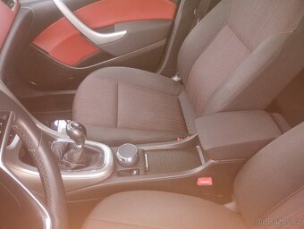 OPEL ASTRA J - 9