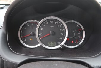 Mitsubishi L200 - 9