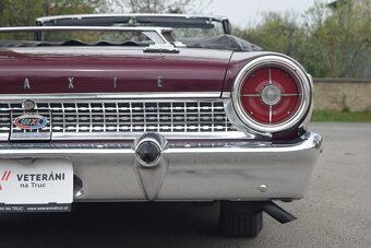 Ford Galaxie 500XL - 9