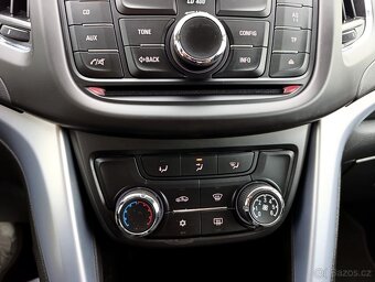 Opel Zafira 1, 4 T LPG 7míst Klima Tempomat - 9
